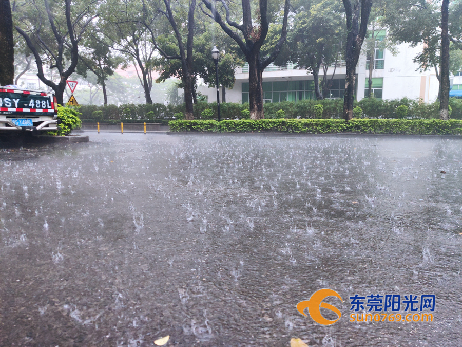 风雨交加新一轮的强降水又来了