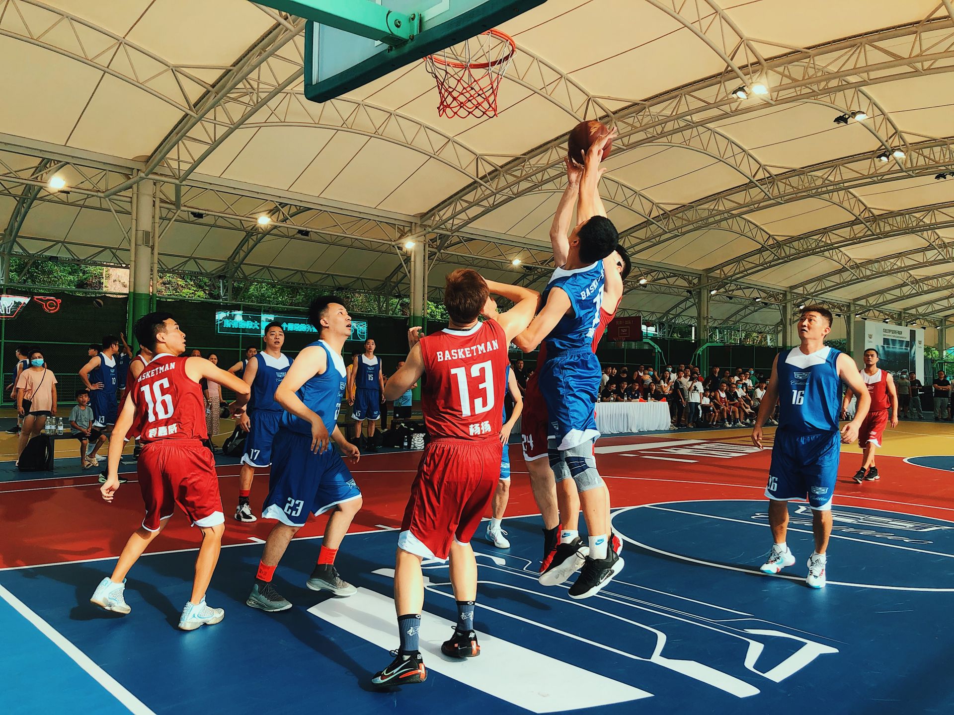 东莞市区再添一个篮球场地,朱芳雨亲临助阵