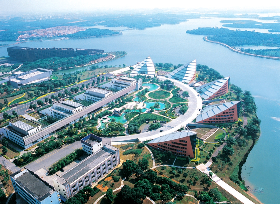 松山湖为啥成东莞的创新高地这个直播带你去寻找答案