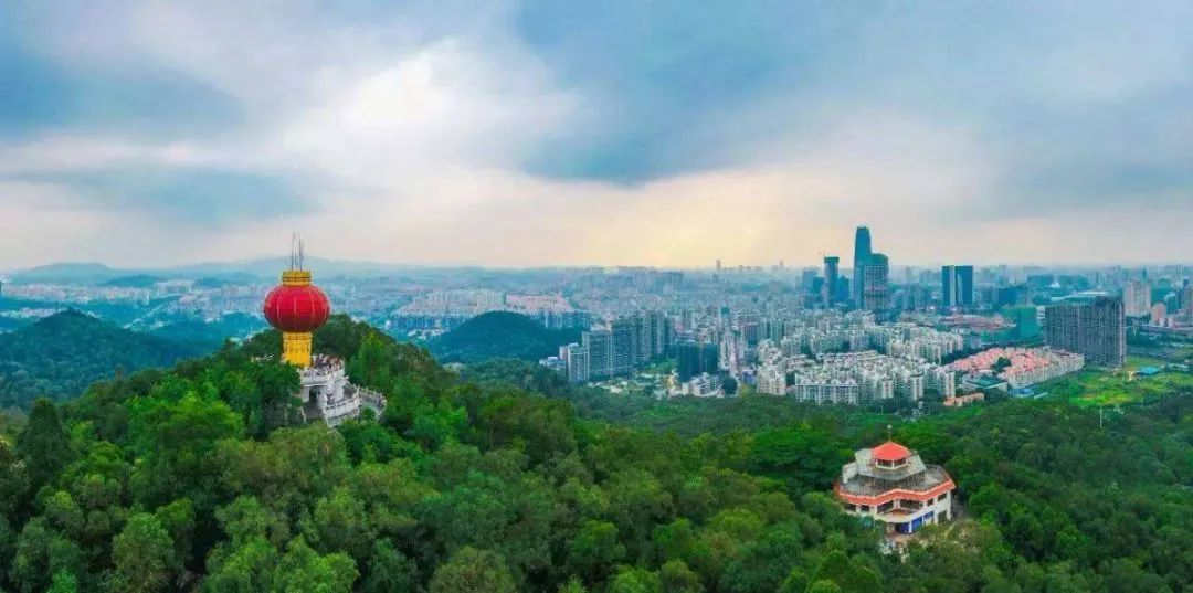 旗峰公园推荐理由:旧称彭峒山,"彭峒水帘好景致",东莞旧八景之一就出