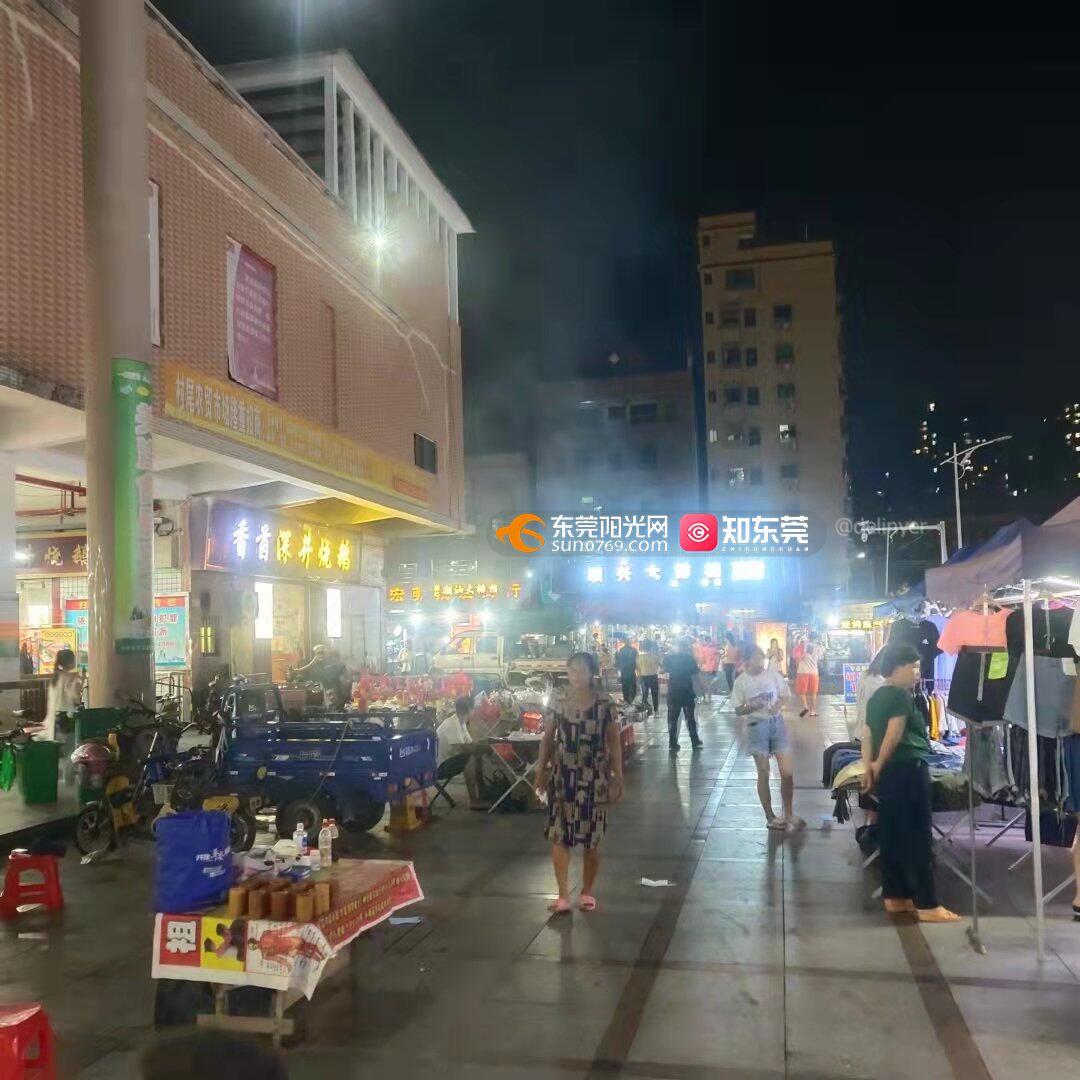 横沥镇村尾市场大量露天烧烤油烟噪音严重扰民