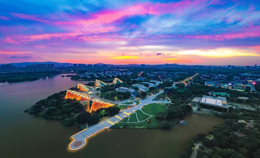 东莞两会进行时14次政府工作报告点名松山湖