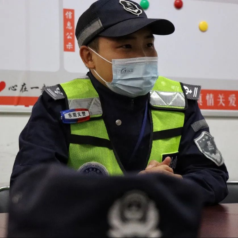 "东莞义警施缓兵计智救轻生女孩_东莞阳光网