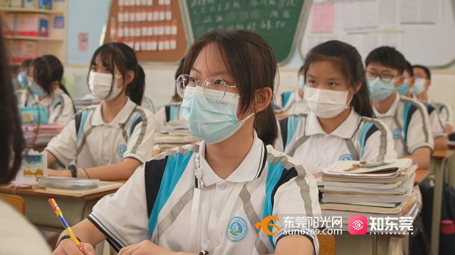 万江第三中学三步走帮助同学们尽快适应校园生活