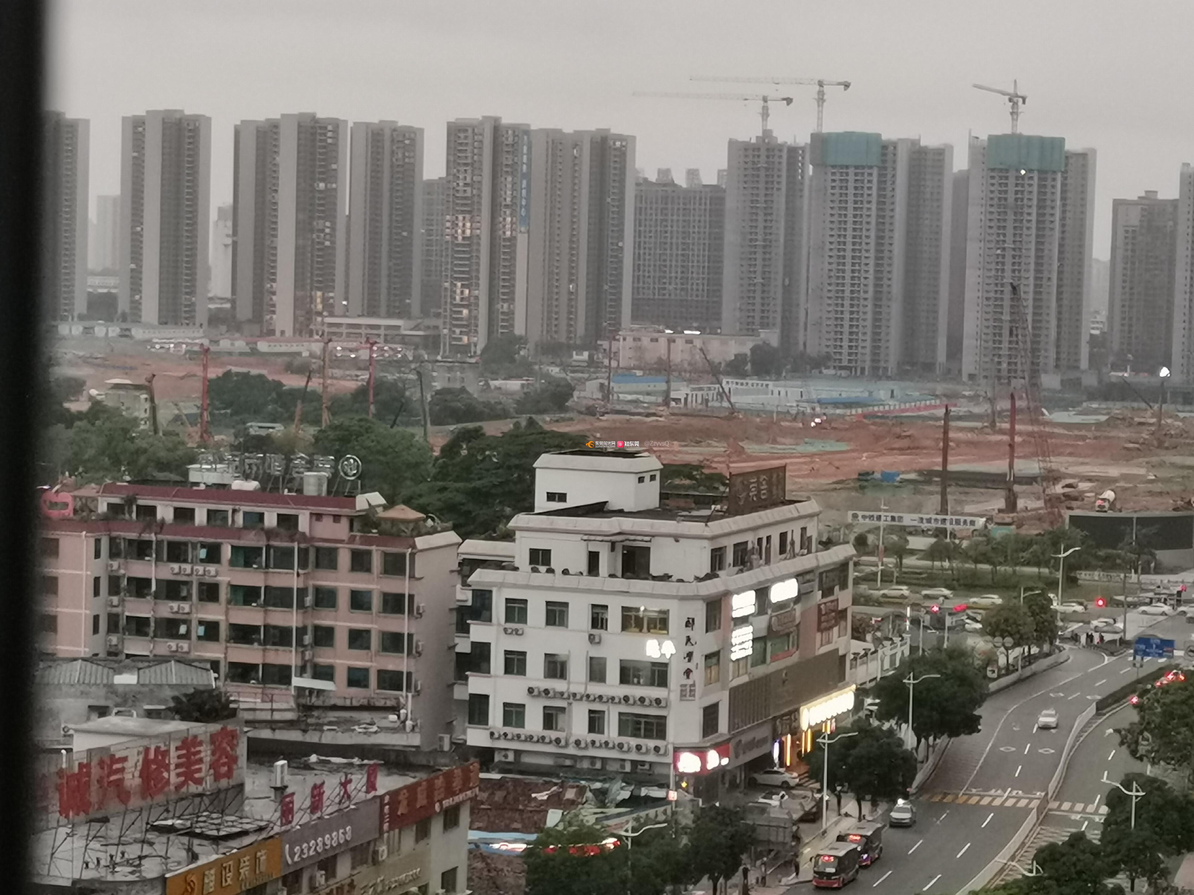 南城西平地铁站a出口施工工地噪音扰民