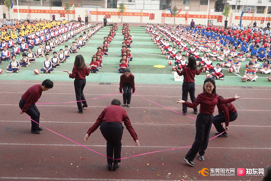 虎门镇龙眼小学第三届体育艺术节开幕
