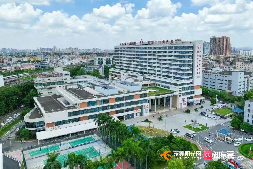 钟柏茂是东莞市第八人民医院(市儿童医院)党委书记,市儿科研究所所长.
