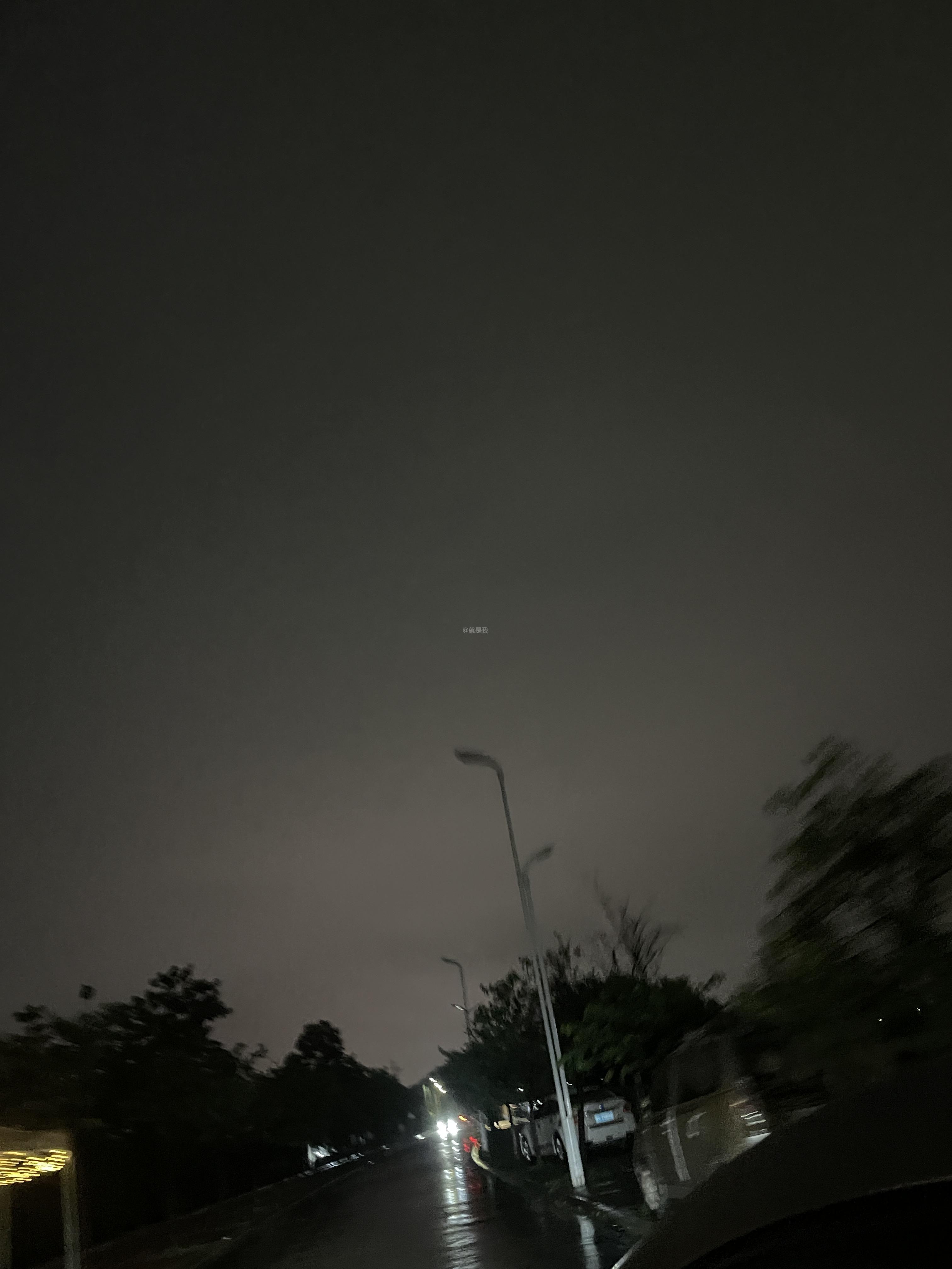 00-4:03 电话与您取得联系,告知您该路段路灯不亮是人为拉闸断电所致