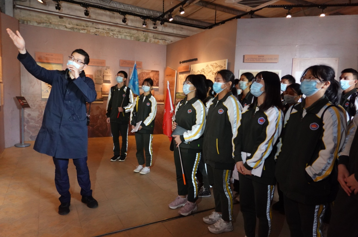 鸦博馆联合虎门中学开展"重走古战场 寻迹英雄"研学实践