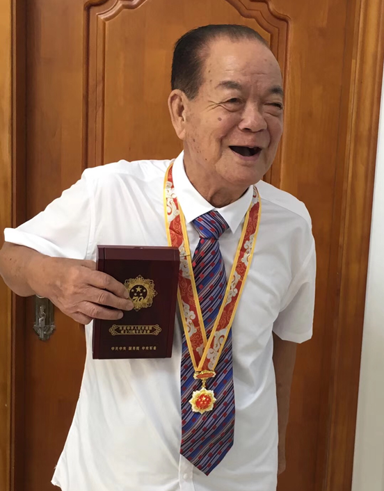 蔡杰原名蔡福如,父亲蔡双喜是清朝年间东莞首富蔡殷宝的后代.