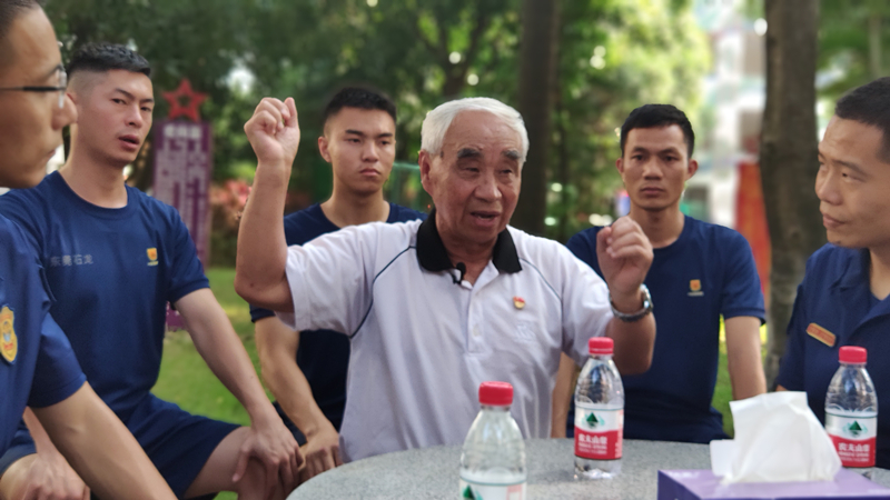 石龙消防大队党史学习第二期邀请陈满林上党课