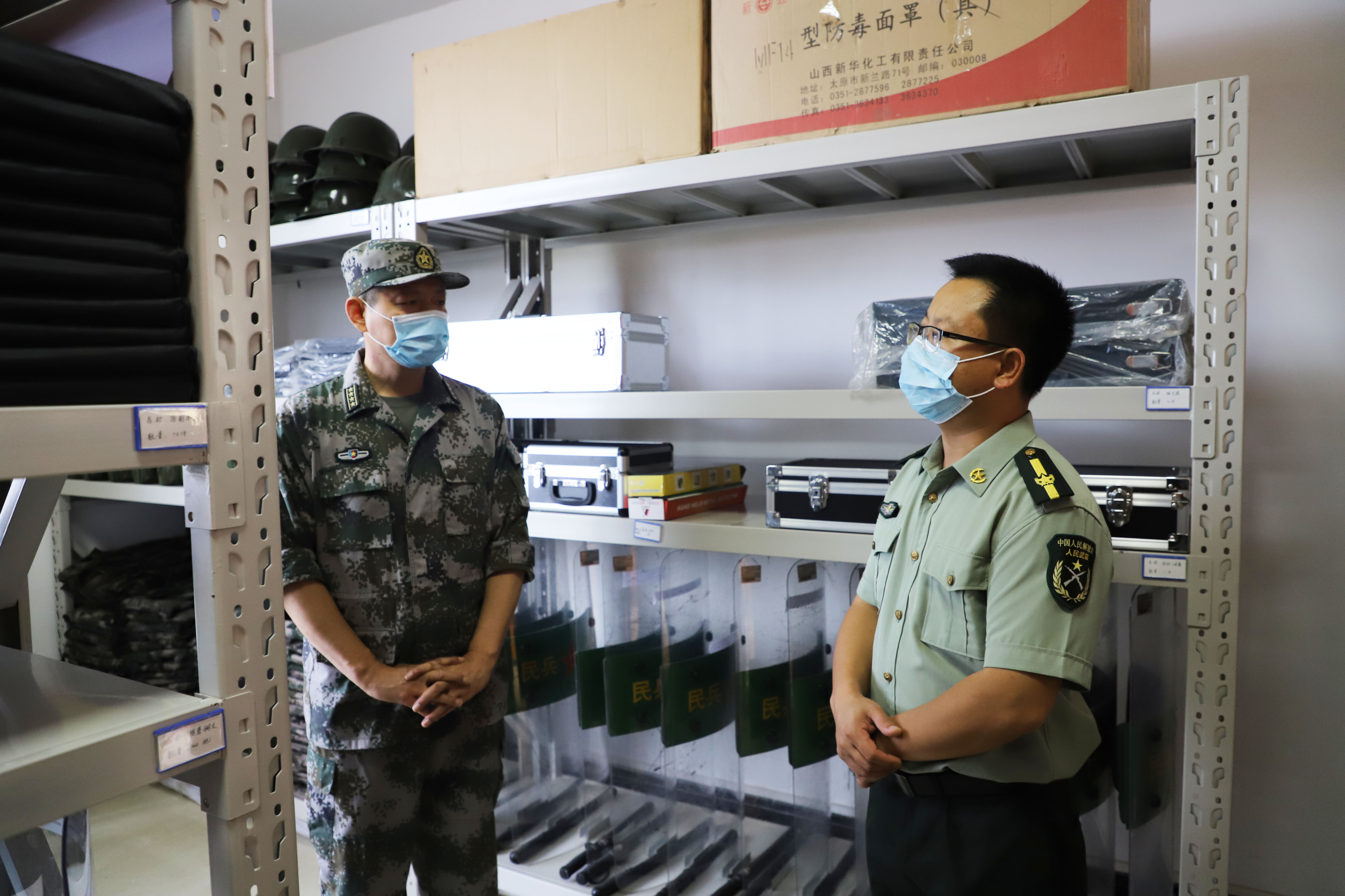 东莞军分区副司令员冯振鹏带队到谢岗镇调研基层武装工作
