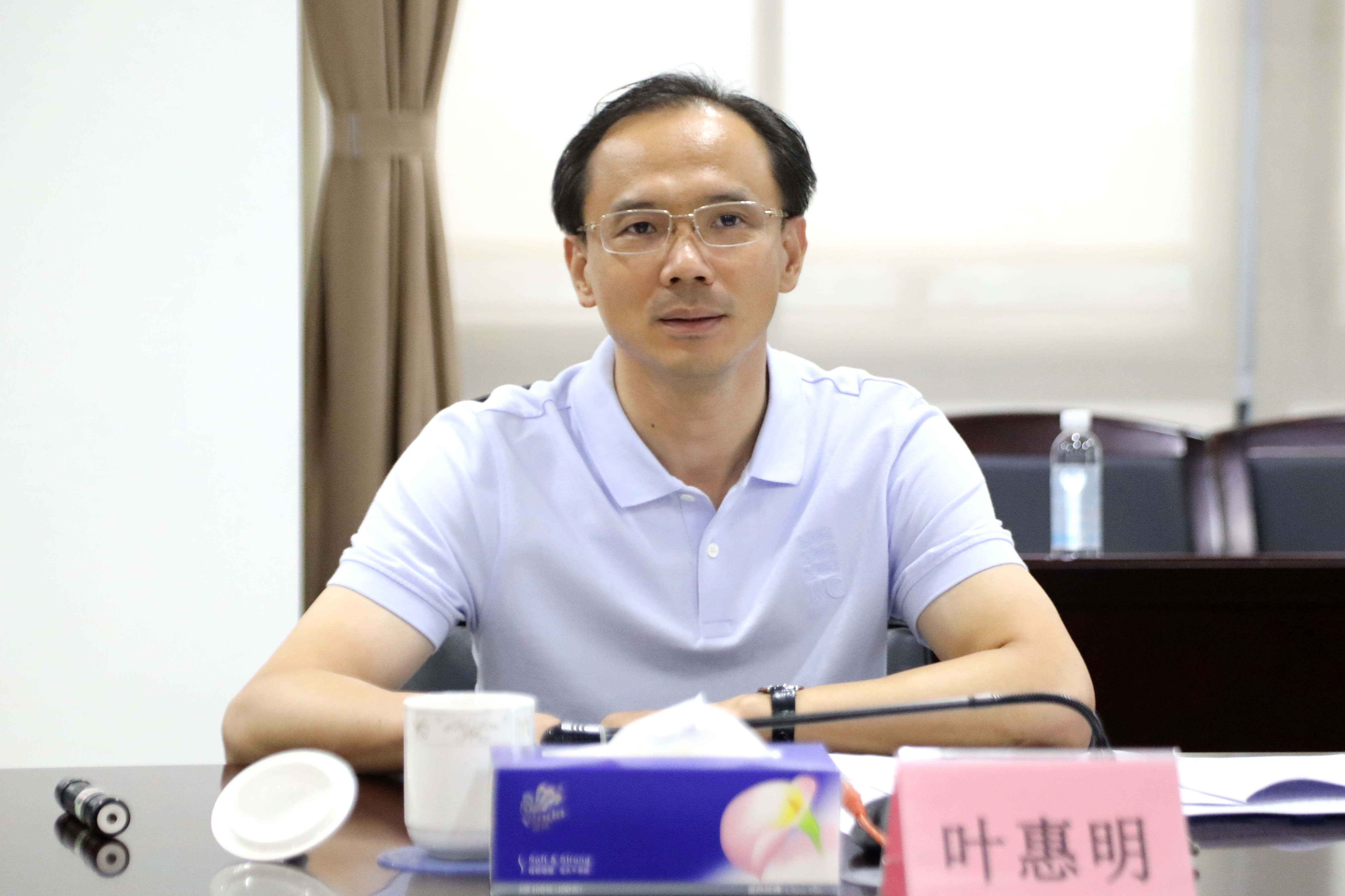 叶惠明对谢岗镇近年来经济社会发展取得的显著成绩表示称赞,认为在