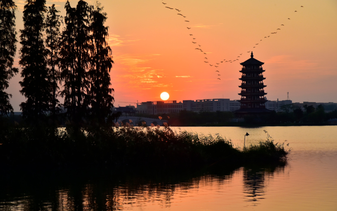 这,就是华阳湖!