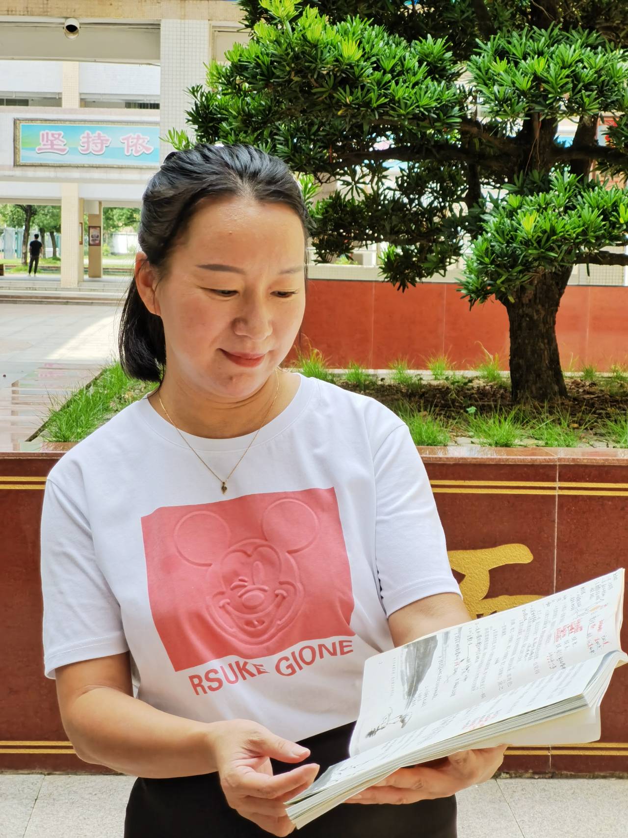 南粤优秀教师杨雯雯着力成为学生真善美的引路人