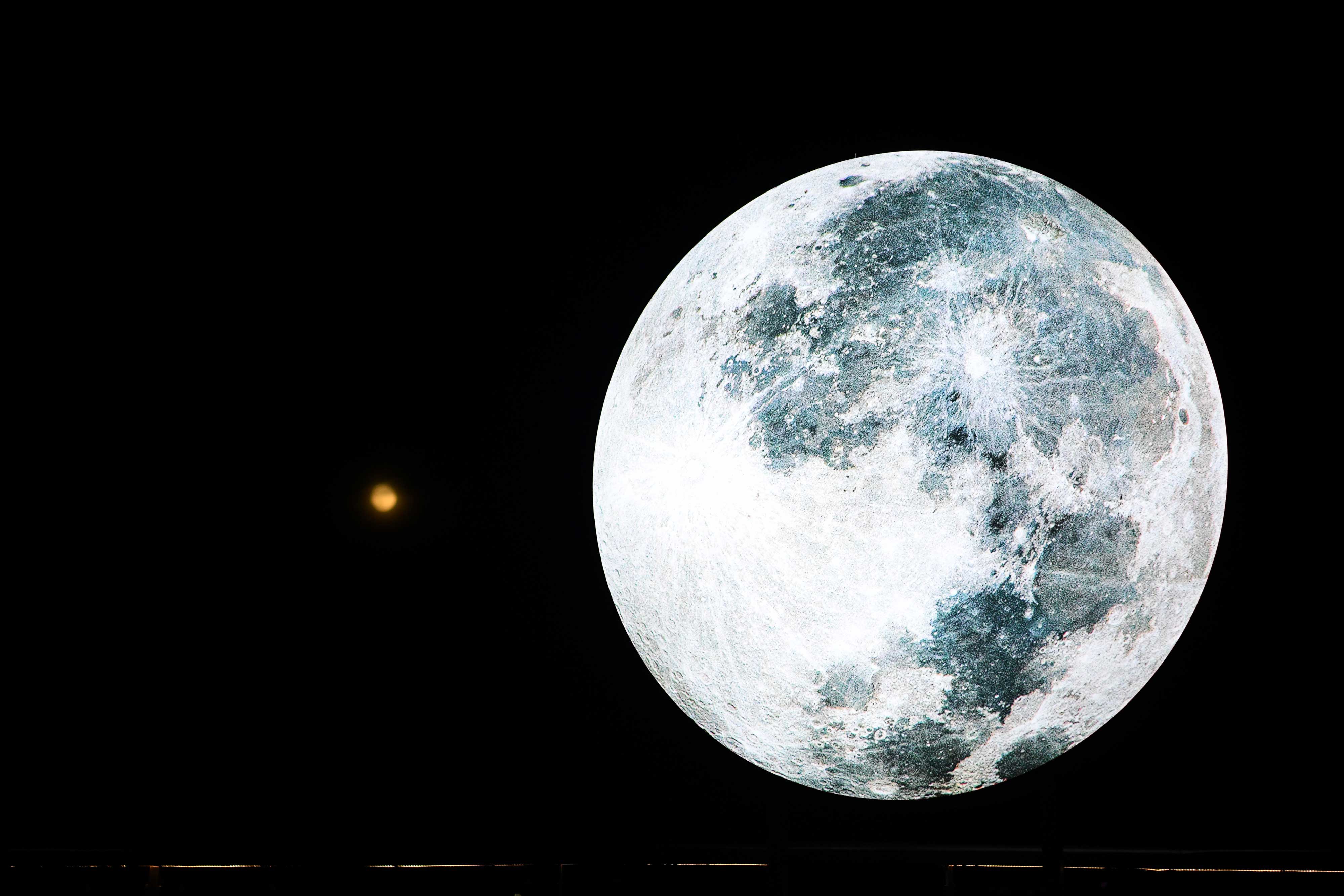 盘州人造月亮图片