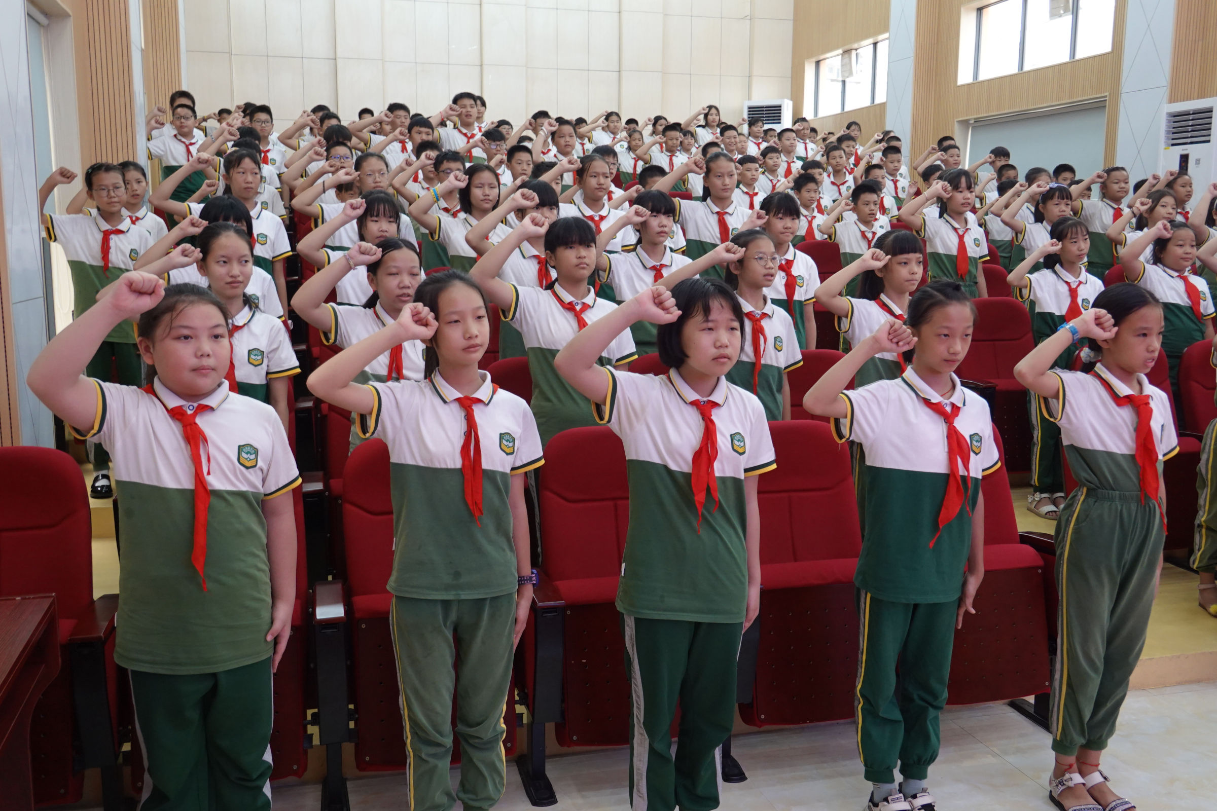东莞市中小学生体验式防溺水教育走进虎门校园