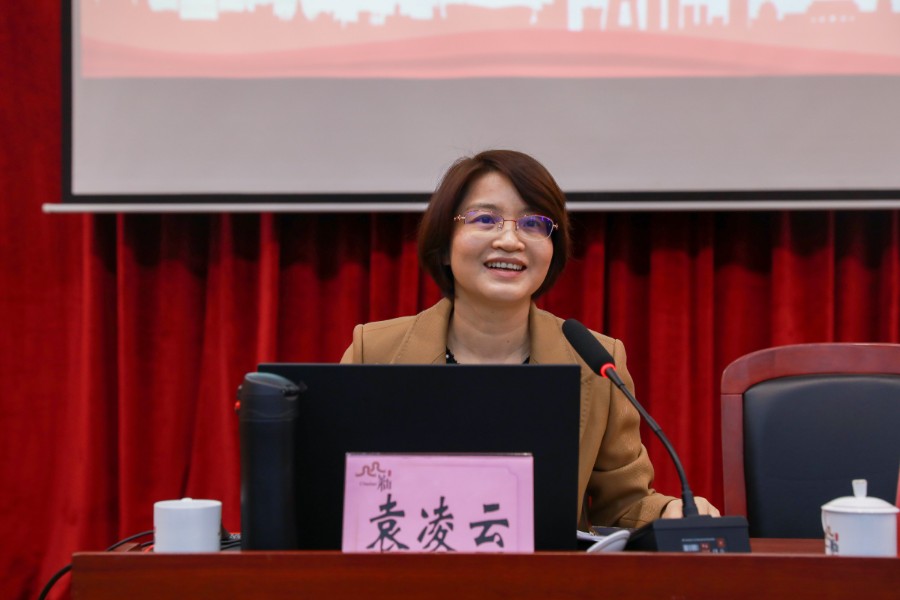 培训班由茶山镇委委员,纪委书记何智斌主持,邀请到市委党校政法教研部