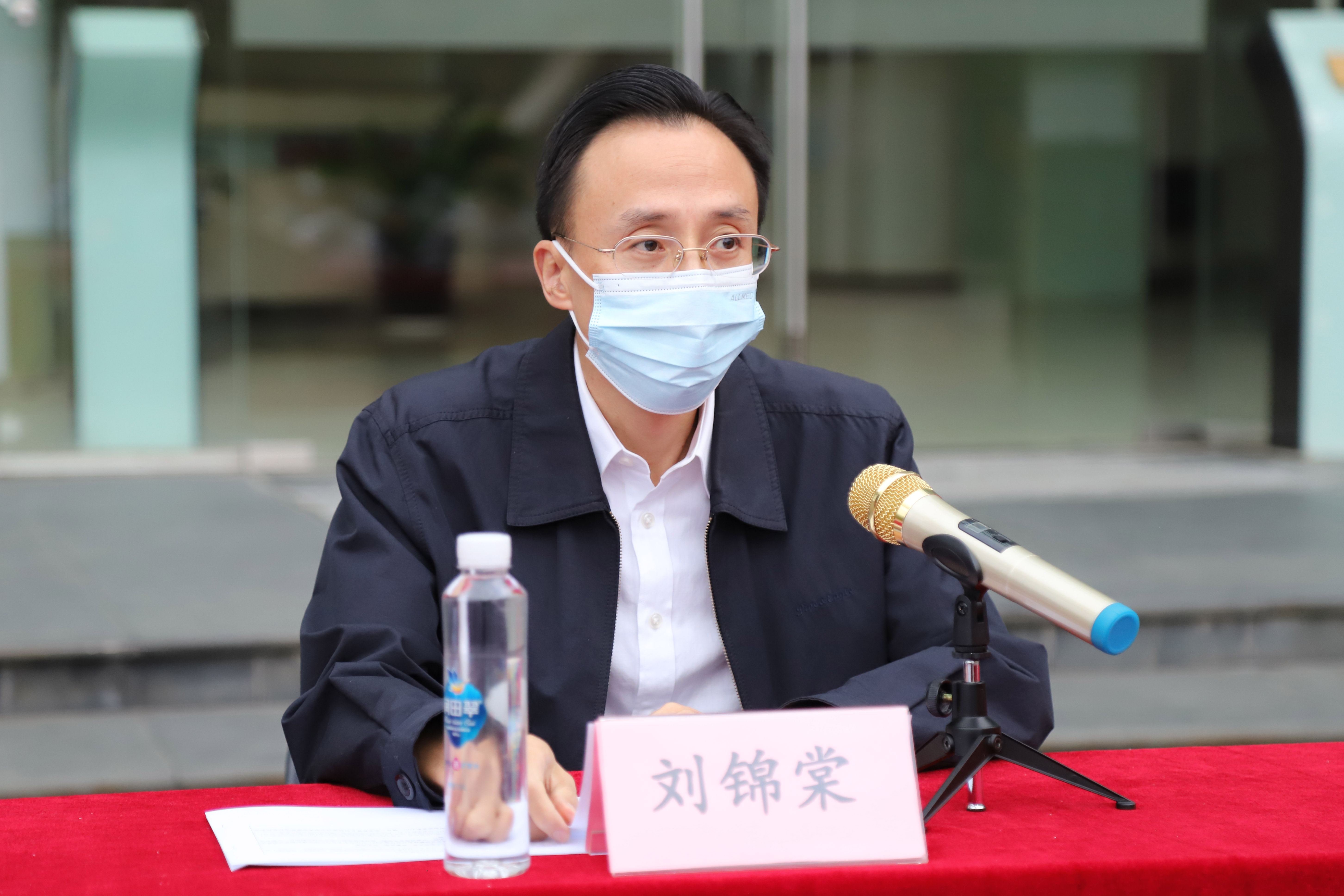 演练结束后,镇委副书记,镇长刘锦棠对此次演练表示肯定,他认为,演练