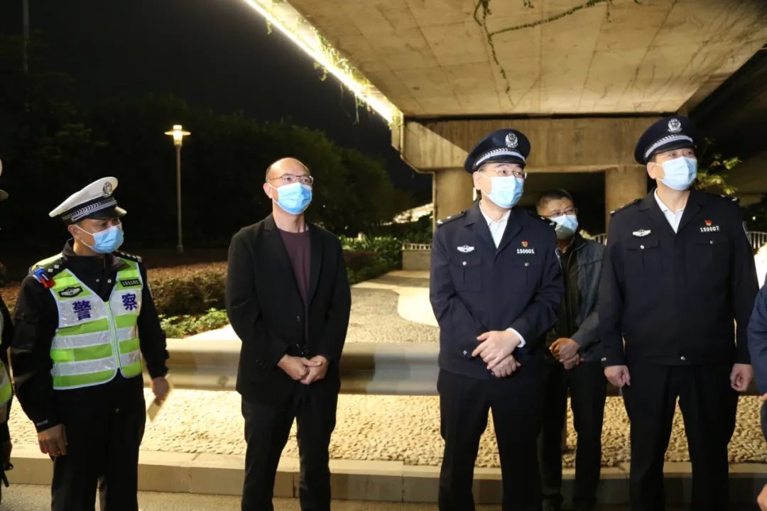 副市长市公安局局长毕洪波率队到麻涌督导道路交通安全