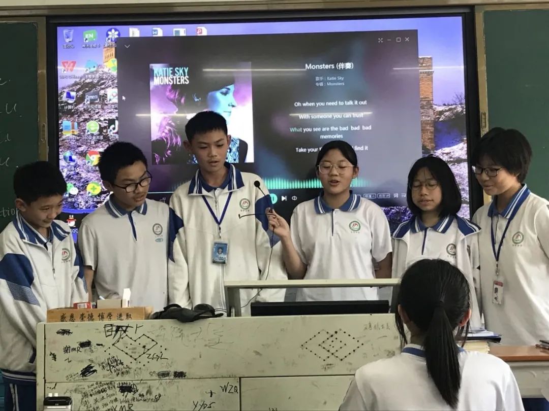 寮步香市中学举办英语歌唱比赛  丰富学子校园生活