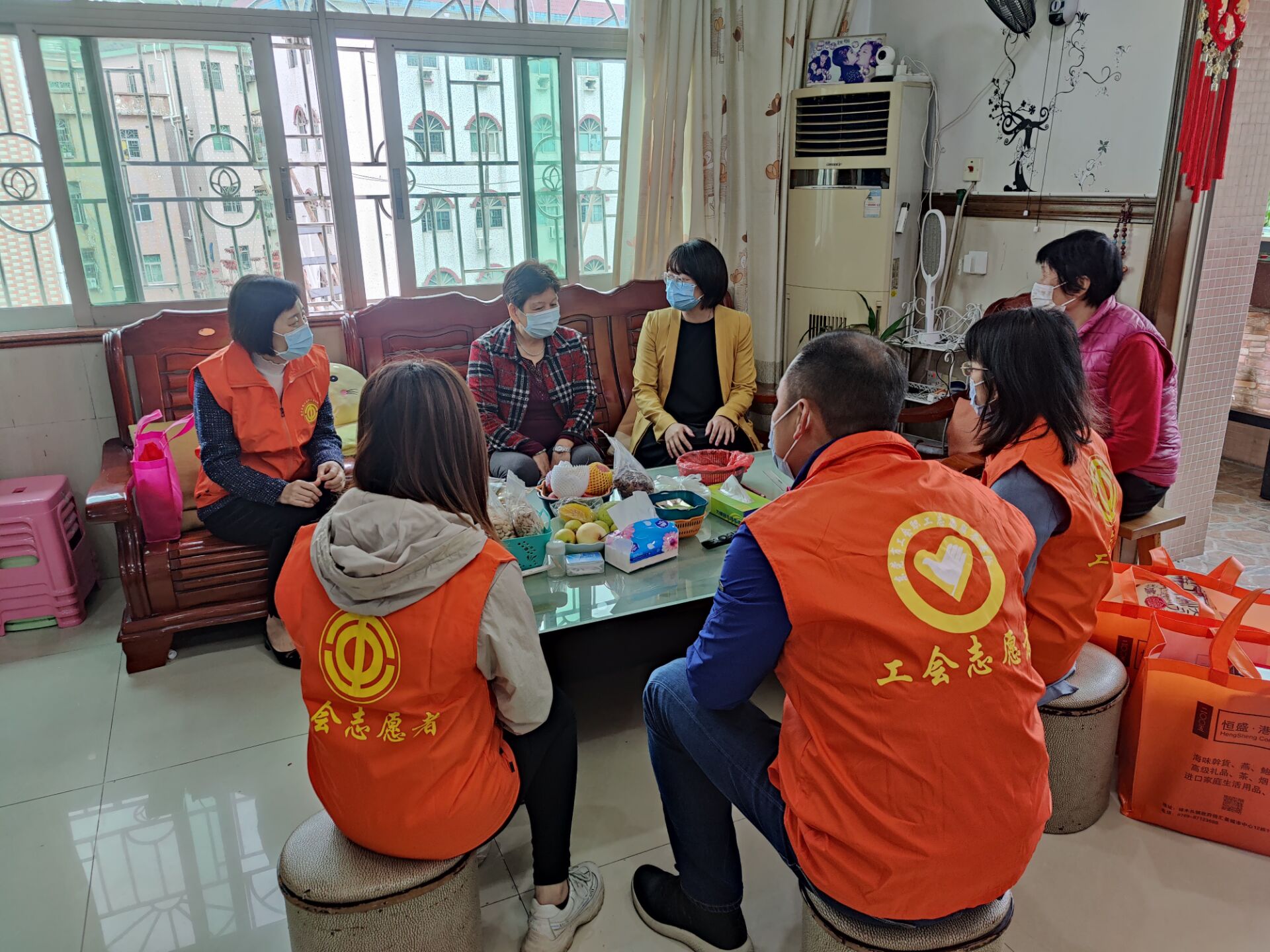 美好家园共同守护丨樟木头镇总工会开展关心关爱敬老院员工活动