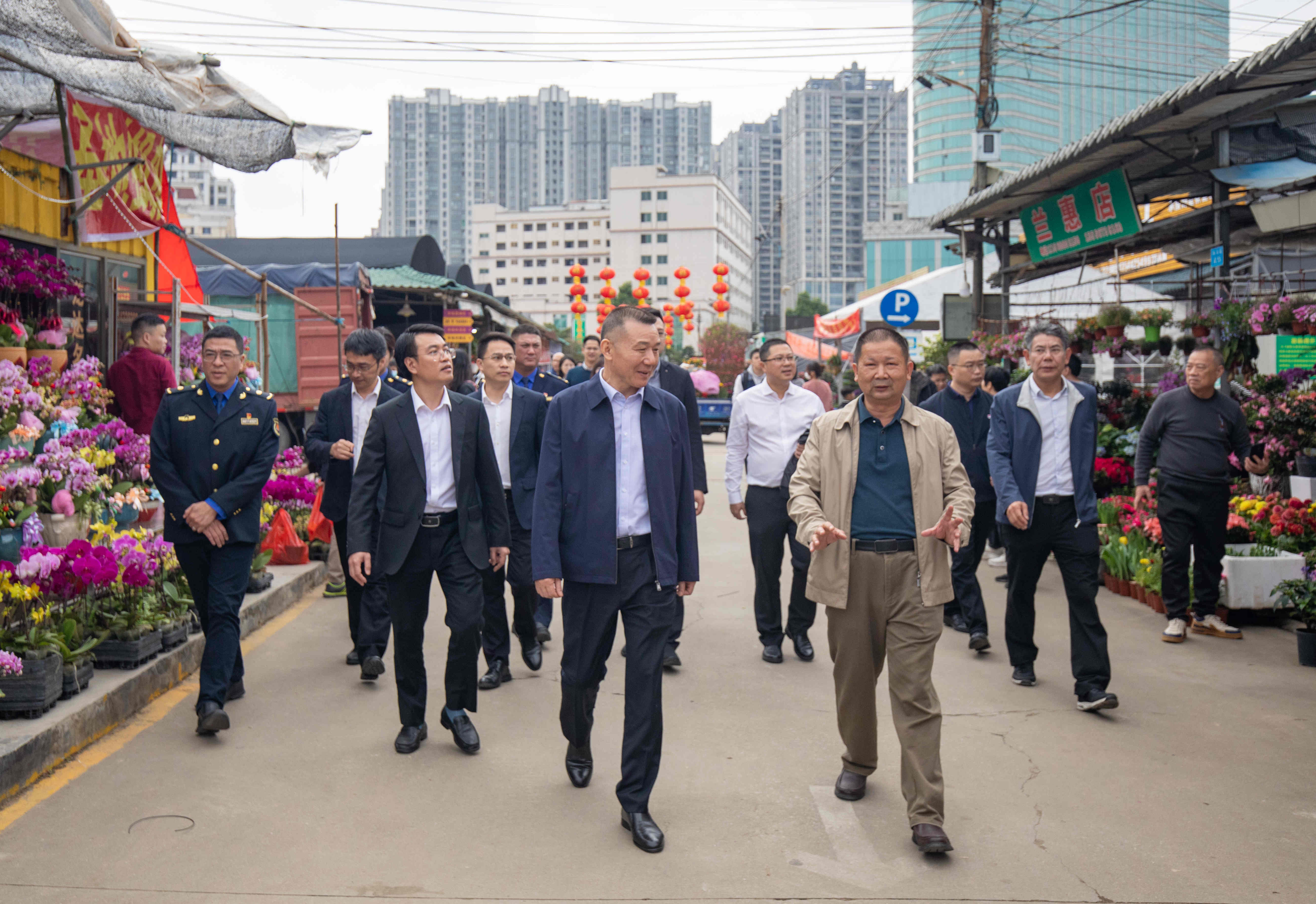 当天,蒋亚军,吴庆球一行与东莞(虎门)三味斋诗书画创作基地创始人之一