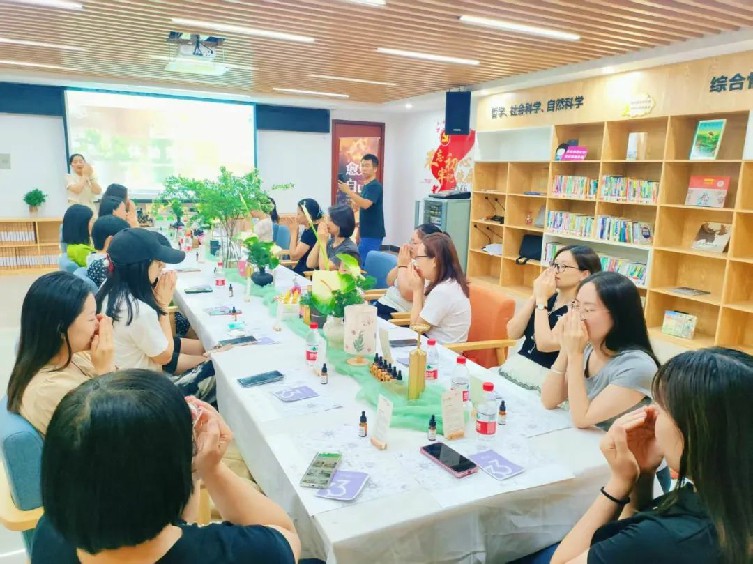 大朗:以香气为媒,开启社区心灵疗愈之旅