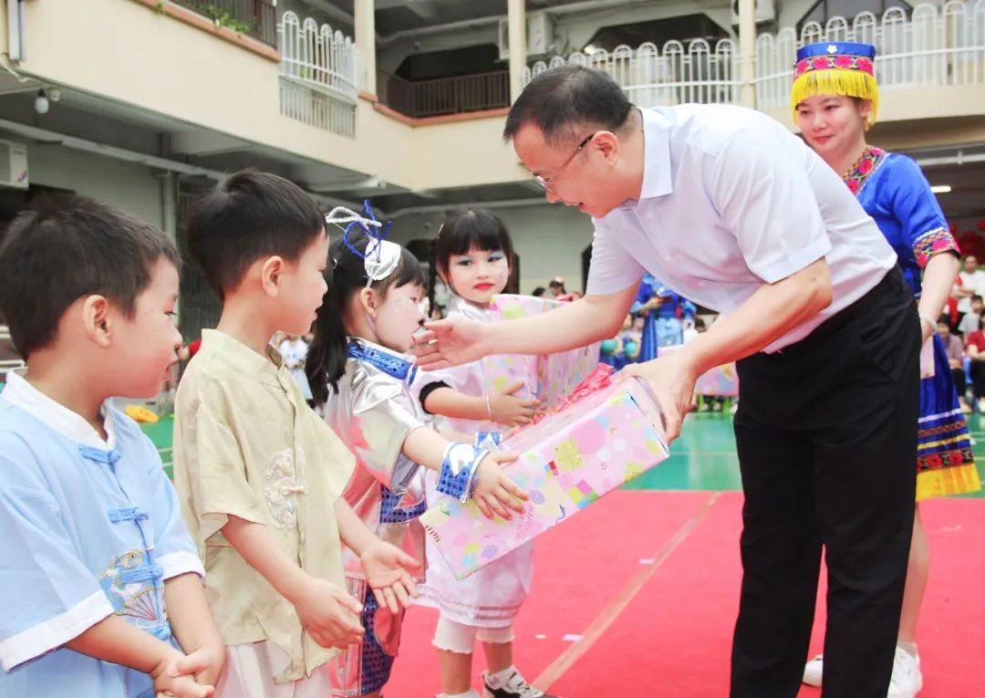 六一”前夕！道滘镇领导给孩子们送祝福啦！