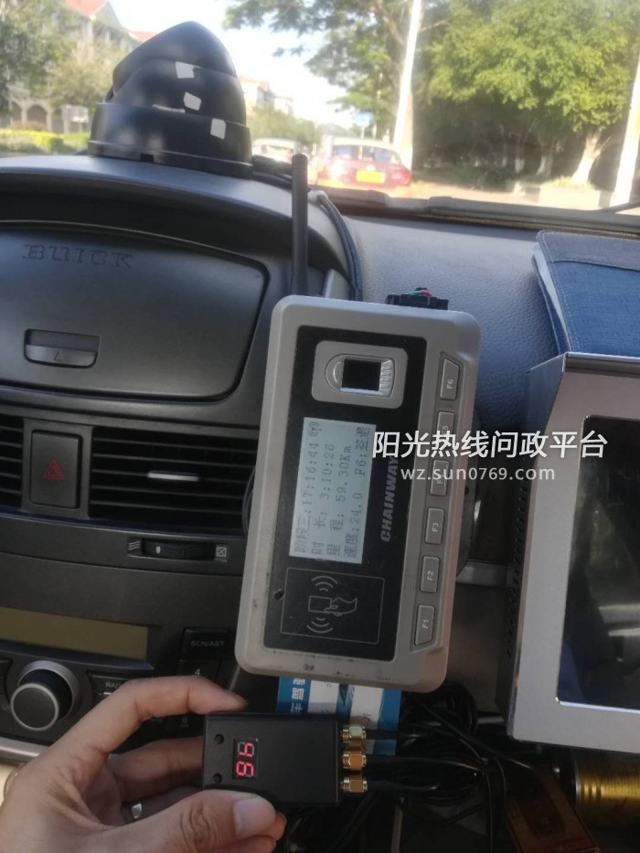东莞驾校存在使用跑马机和免指纹打卡机进行作弊的现象学员不用上车